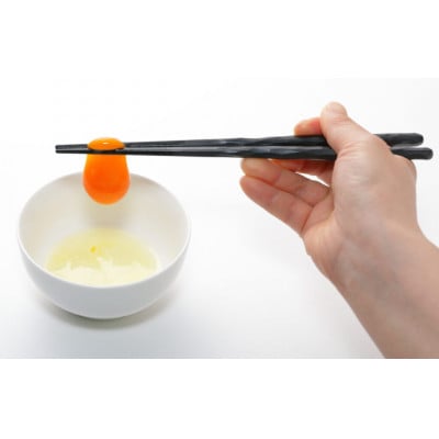 「さぁ!ご飯にのせ玉子」モノクロ鶏の極上個性たまご30個
