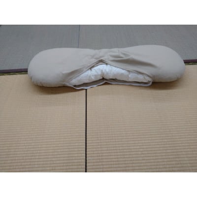 カバー式　もめん綿入り・抱き枕　ベージュ