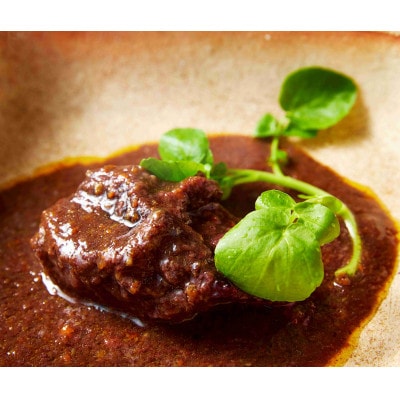 A4A5等級 未経産雌限定 特撰近江牛　角切り　煮込み用　500g　カレーやシチューに最適