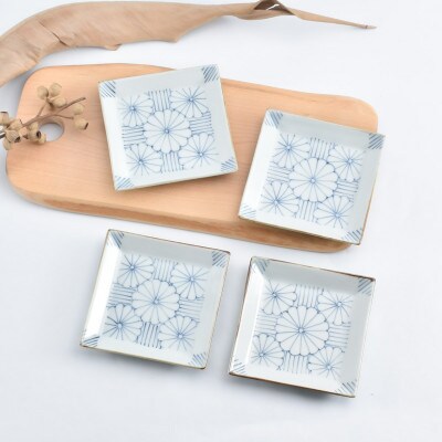 菊紋　4.5寸角皿4枚　41APCD079