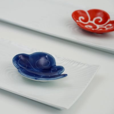 【有田焼】白磁長角皿と呉須雲型豆皿セット(長角皿×2点・雲豆皿×2点)[41APAD029]