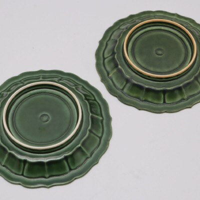 【有田焼】織部釉花鳥彫五寸皿(2枚) [41APAD035]