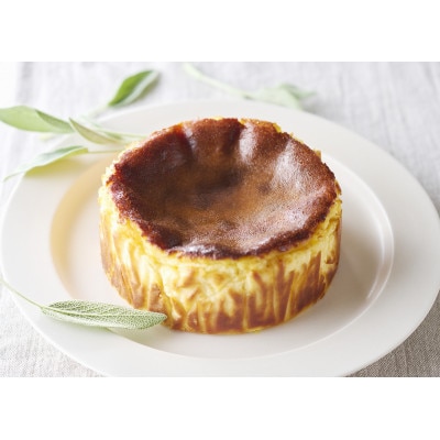 【毎月定期便】人気のバスクチーズケーキをお届け全3回