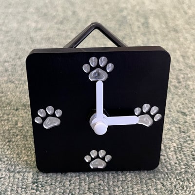 アルミ製にくきゅう時計(黒)