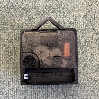 アルミ製にくきゅう時計(黒)