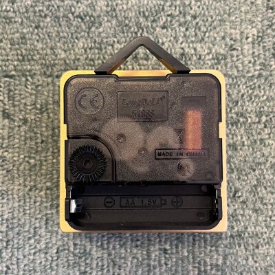 アルミ製にくきゅう時計(ゴールド)