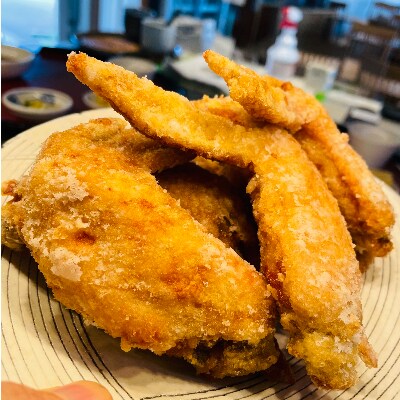 いしざき名物骨抜き手羽唐揚げ