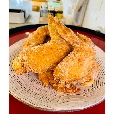 いしざき名物骨抜き手羽唐揚げ