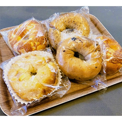 【2ヵ月毎定期便】ベーグル専門店　しっとりもっちりのベーグルおすすめ8個セット全3回