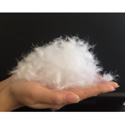 【緊急支援品】シングル羽毛布団(ハンガリー産ダウン93%・充填量1.1kg・アイボリー)