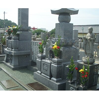 お墓の清掃、墓参り代行サービス
