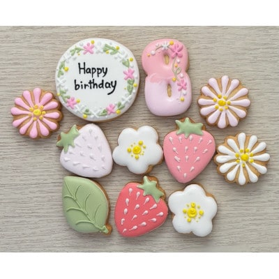 イチゴのバースデーアイシングクッキーセット【8歳向け】