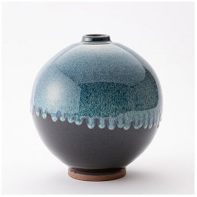 伝統工芸「新庄東山焼」黒釉なまこ流し壷