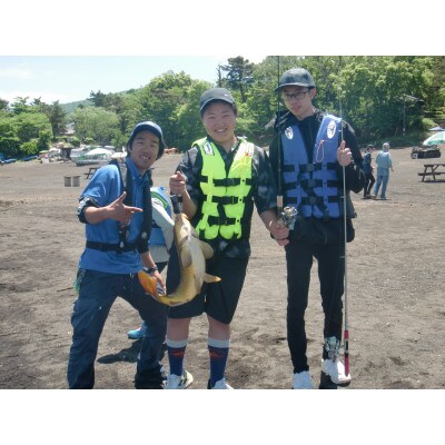 自然豊かな河口湖で雑魚釣り体験チケット　1名様