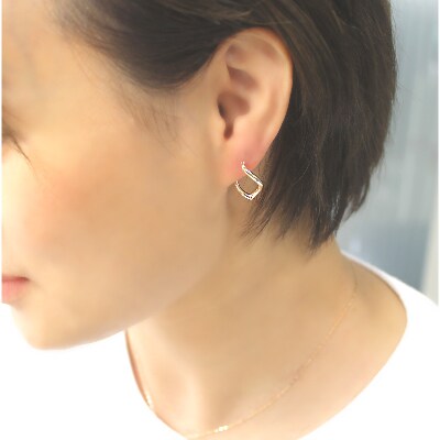 【ジュエリー】【宝石のまち甲府市】K10YG leaf/リーフ ピアス