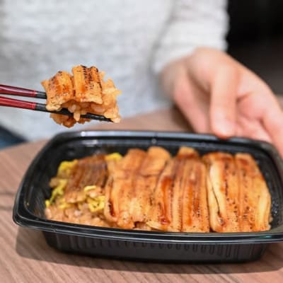 【簡単♪レンジでチン】錦水館まめたぬきの宮島名物食べ比べセット!～柔らかあなご飯&ふっくら牡蠣飯～