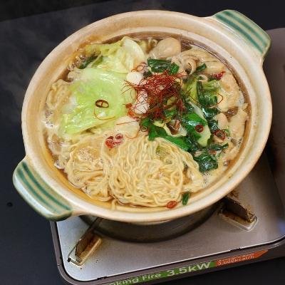 本格旭川ラーメン”梅光軒”と”宝ホルモン”の北海道産もつ鍋もつ鍋、〆ラーメン5食分_01013