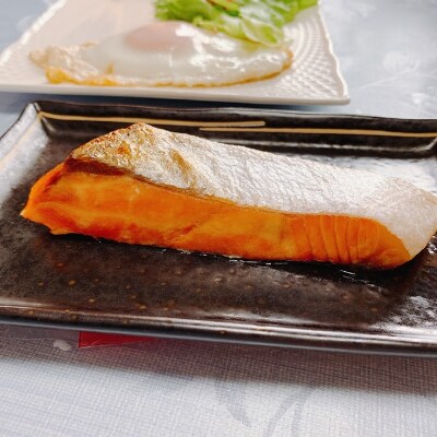 加熱用トラウトサーモン　ハラミ　半身×10(カット済)
