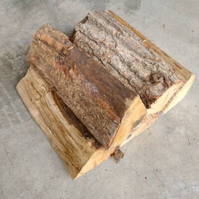 持ち運べる　薪割り台と焚火セット