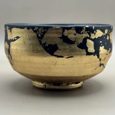 抹茶碗 漆黒 金箔貼り (マット仕上げ)