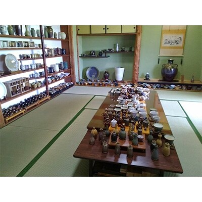 清水筑山作「高取焼 緑釉湯呑(化粧箱入り)」
