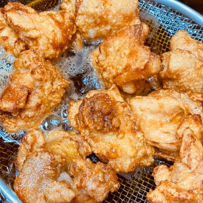 筑前しまや秘伝のタレで味付けした冷凍鶏から揚げ(もも)　200g×4パック