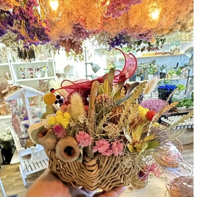 ドライフラワーお任せ花籠アレンジ