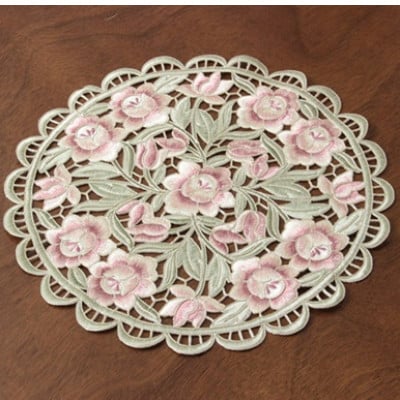 立体感のある全面刺繍カットワークドイリー(花瓶敷き) アルテローザ　直径20cm   カラー