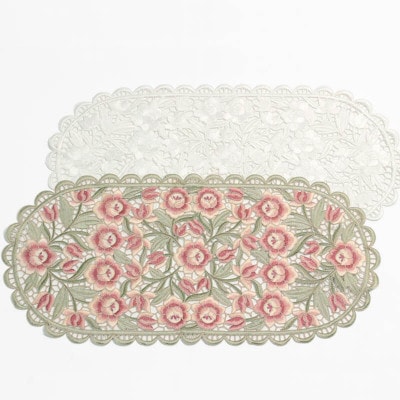 立体感のある全面刺繍カットワークテーブルセンター アルテローザ　30x60cm　カラー