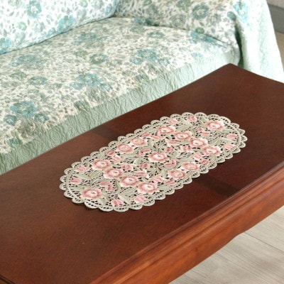 立体感のある全面刺繍カットワークテーブルセンター アルテローザ　30x60cm　カラー