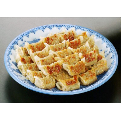 【毎月定期便】国産豚100% 長崎ひとくち餃子(トレー包装)160個【長崎中華本舗】全3回
