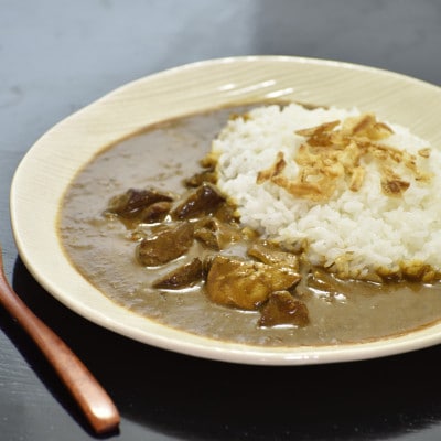 クエたっぷり贅を味わう極カレー
