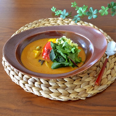 〈嘉祥窯〉みかわちカレー皿(ブリック)