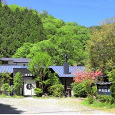 *貸別荘*《郷麓温泉の離れ一棟貸し》1泊4～6名さま 宿泊券