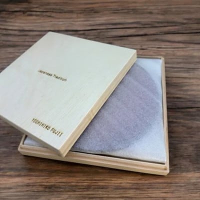 丸小皿　金継ぎデザイン　本朱
