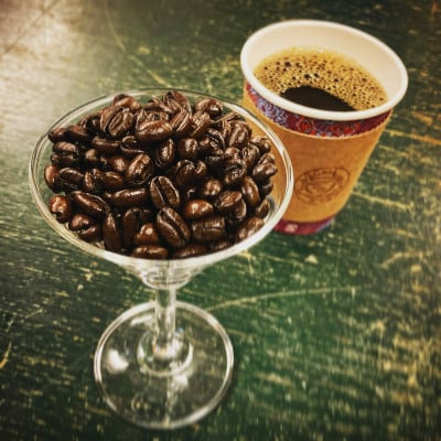 【毎月定期便】八ヶ岳南麓自家焙煎珈琲スペシャルティコーヒー200g×4種類/浅～深煎り【豆】全12回