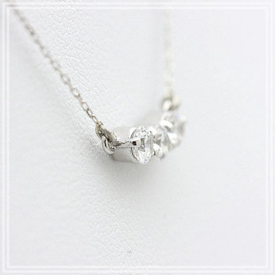 ペンダント PT900 プラチナ ダイヤ 3石 0.3ct VSクラス【f030-pt】