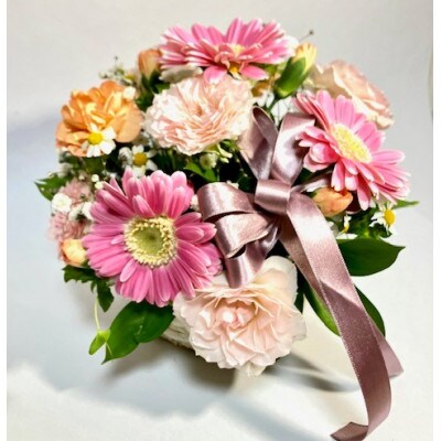 季節のフラワーアレンジ