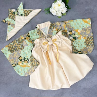 80size　ベビー袴とかぶれる布兜のセット(雲取り文様×ベージュの袴)