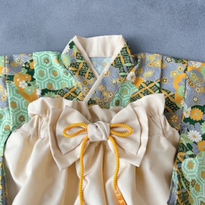 80size　ベビー袴とかぶれる布兜のセット(雲取り文様×ベージュの袴)