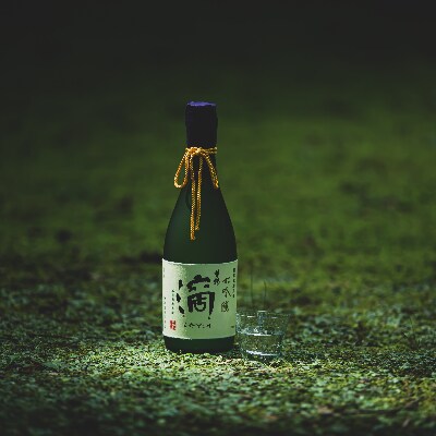 華燭　大吟醸 滴(したたり)1800ml　箱入り