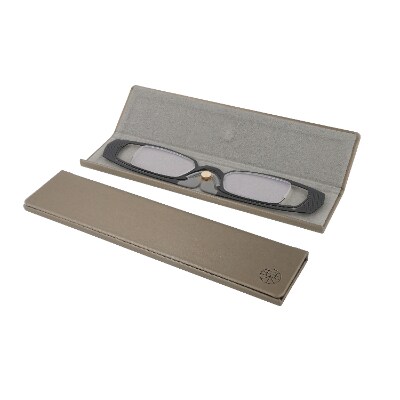 鯖江製 最薄最軽量を目指した老眼鏡【栞 フェザー】度数+1.50 スクエア ブラック