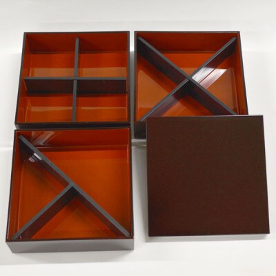 越前漆器　仕切り付三段重　盛り付けしやすい三段の重箱・2人～4人用　食洗機対応