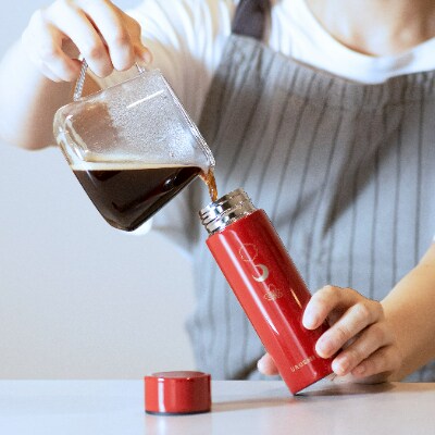 本漆だけの特別な質感のステンレスボトル【URUSHIPOKETLE 瓢 溜色】