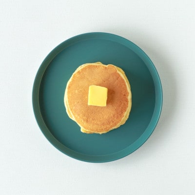 【食洗機対応 カラフルな越前漆器】 RIN&CO.　平皿M / N-02・ノースグリーン