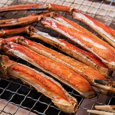 【2026年7月18日より順次発送】生ズワイガニ 2kg(ハーフポーション『カット済み』)【お中元】