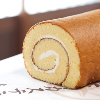 【2ヵ月毎定期便】高浜名物　六方焼10個入と和菓子屋の焼くこだわりのロールカステラ1本入全3回