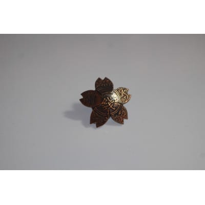 古銭一銭銅貨・桜の家紋ピンバッジ