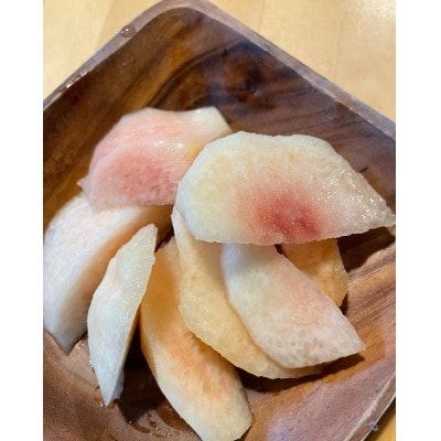 【25年8月上旬頃より発送】とろける果肉とたっぷりの果汁の岡山の白桃・おかやま夢白桃(1.5kg箱)
