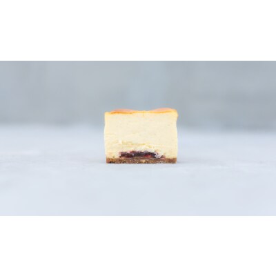 ma_maのチーズケーキ【すももと苺】